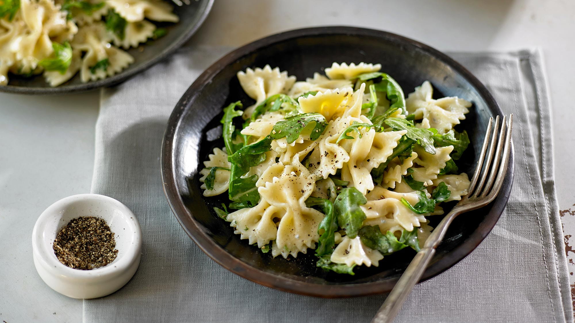 Farfalle_con_gorgonzola_e_basilico_2000