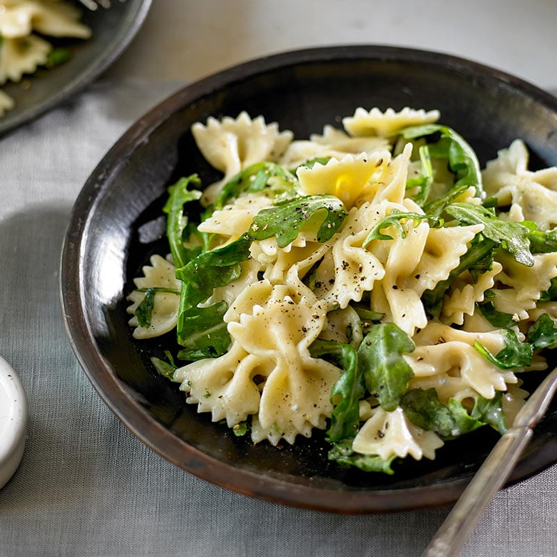 Farfalle_con_gorgonzola_e_basilico_800