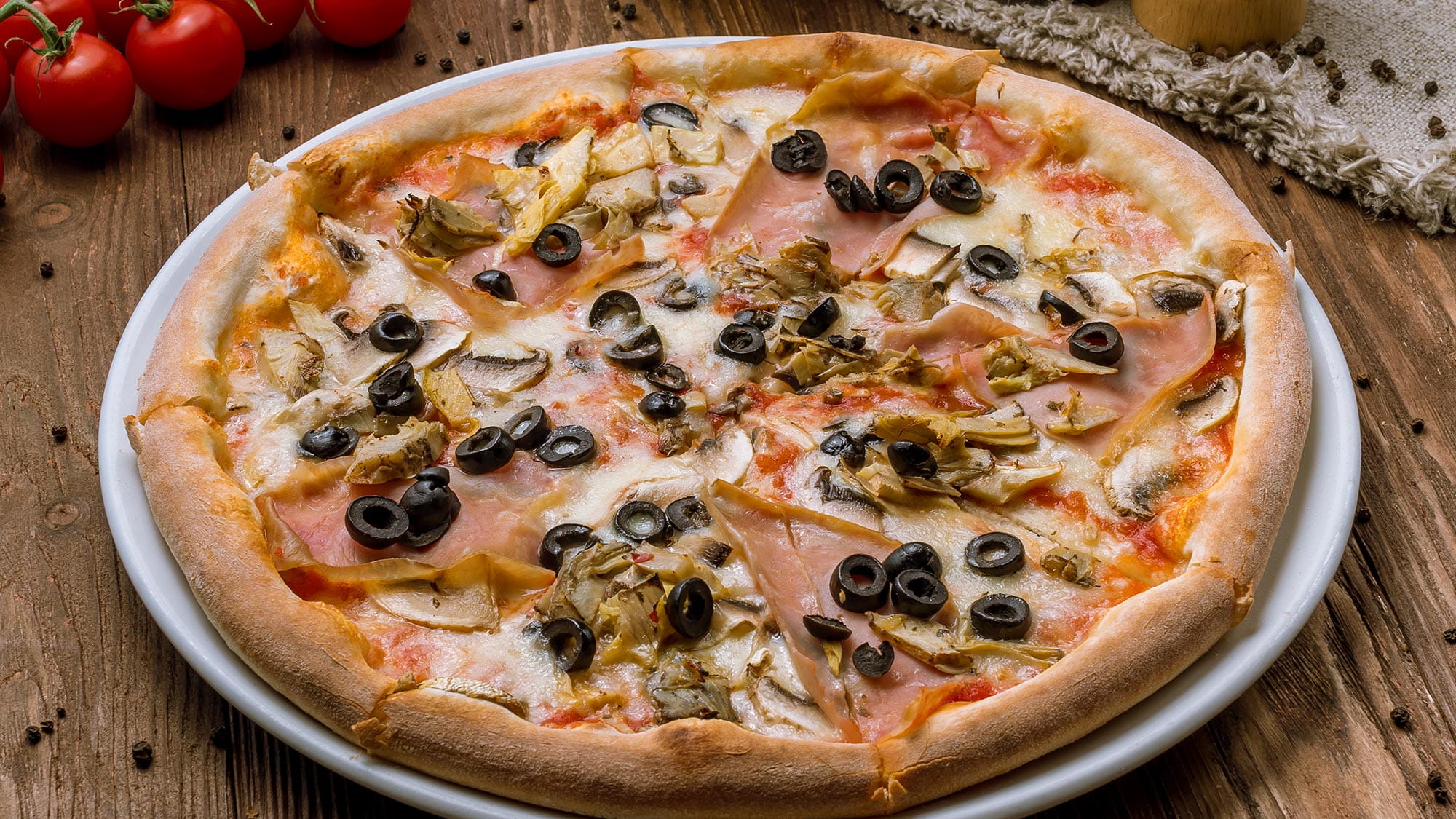 Pizza_di_Kamut_al_pepe_4_stagioni_2000